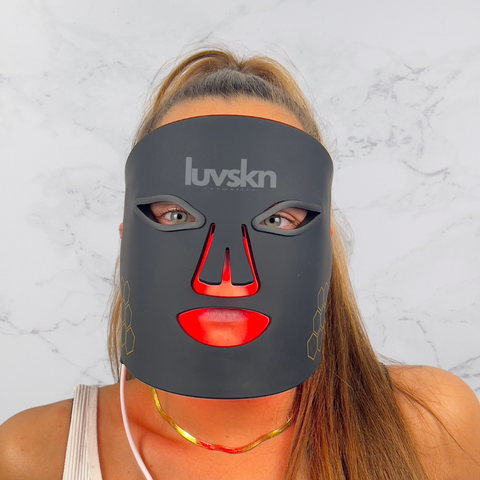 Starter-Set: 3-in1-LED-Gesichtsmaske inkl. Gratis Porenreiniger